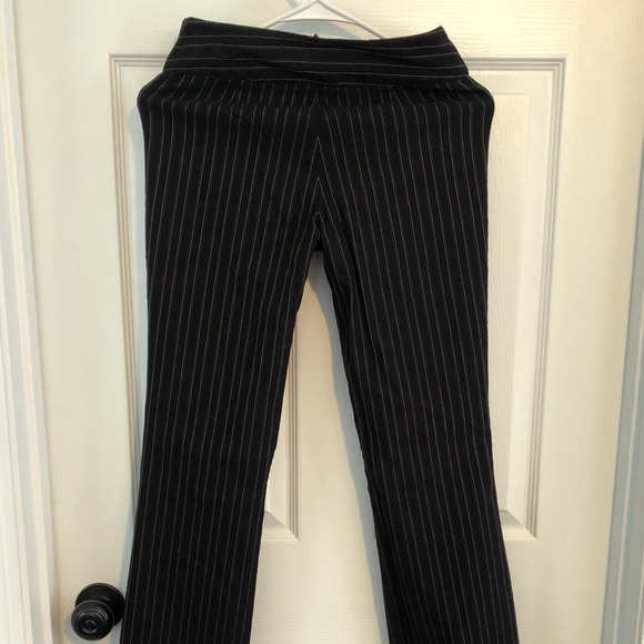 Guess - Picture 5 of 7